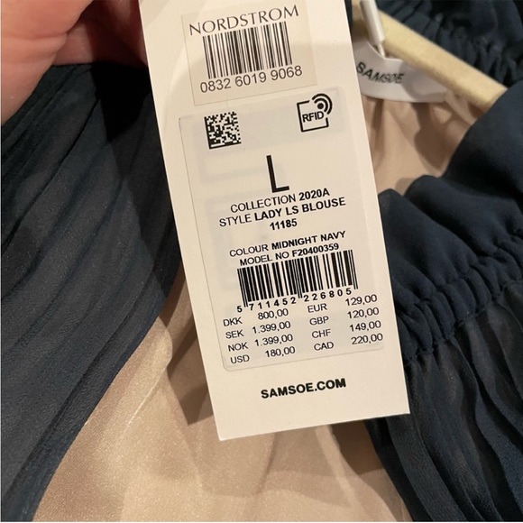 SAMSOE SAMSOE Lady Keyhole Pleated Long Sleeve Blouse - Picture 9 of 10